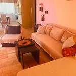アパート For Guests 