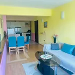 アパート For Guests 