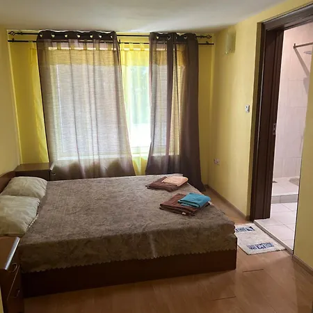 Apartment For Guests 