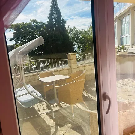 Apartament For Guests 