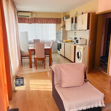 Apartament For Guests 